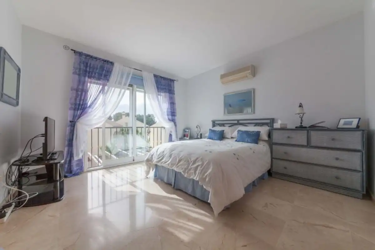 Casa adosada en venta en Casco Antiguo