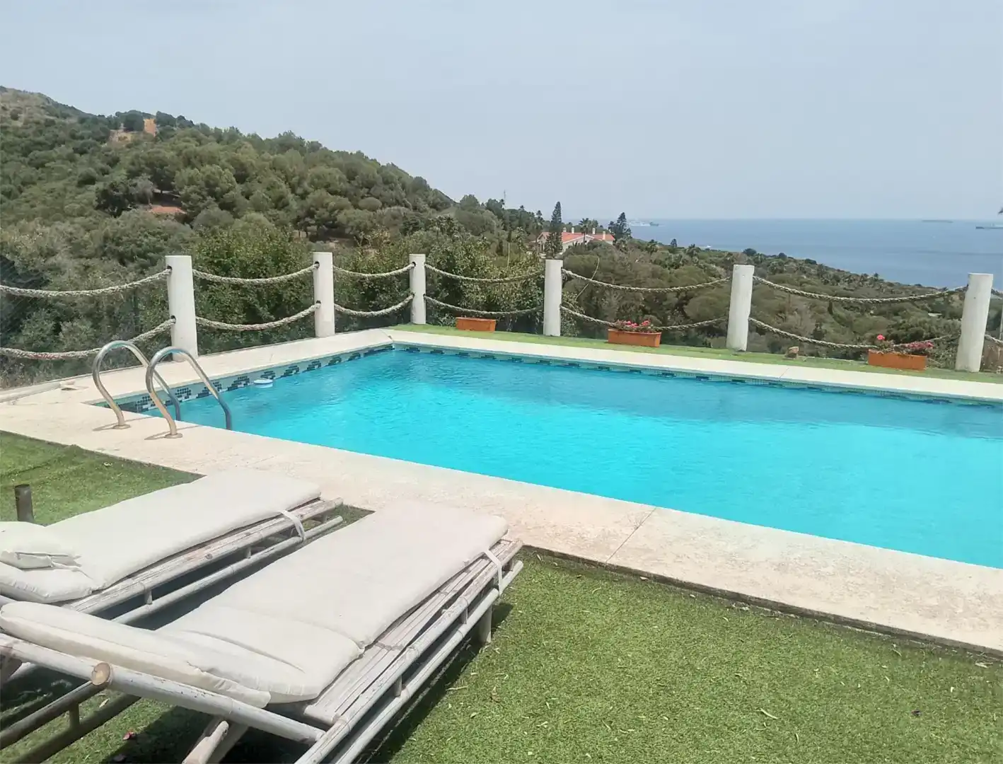 Piscina de Casa o xalet en venda en Algeciras amb Piscina i Balcó