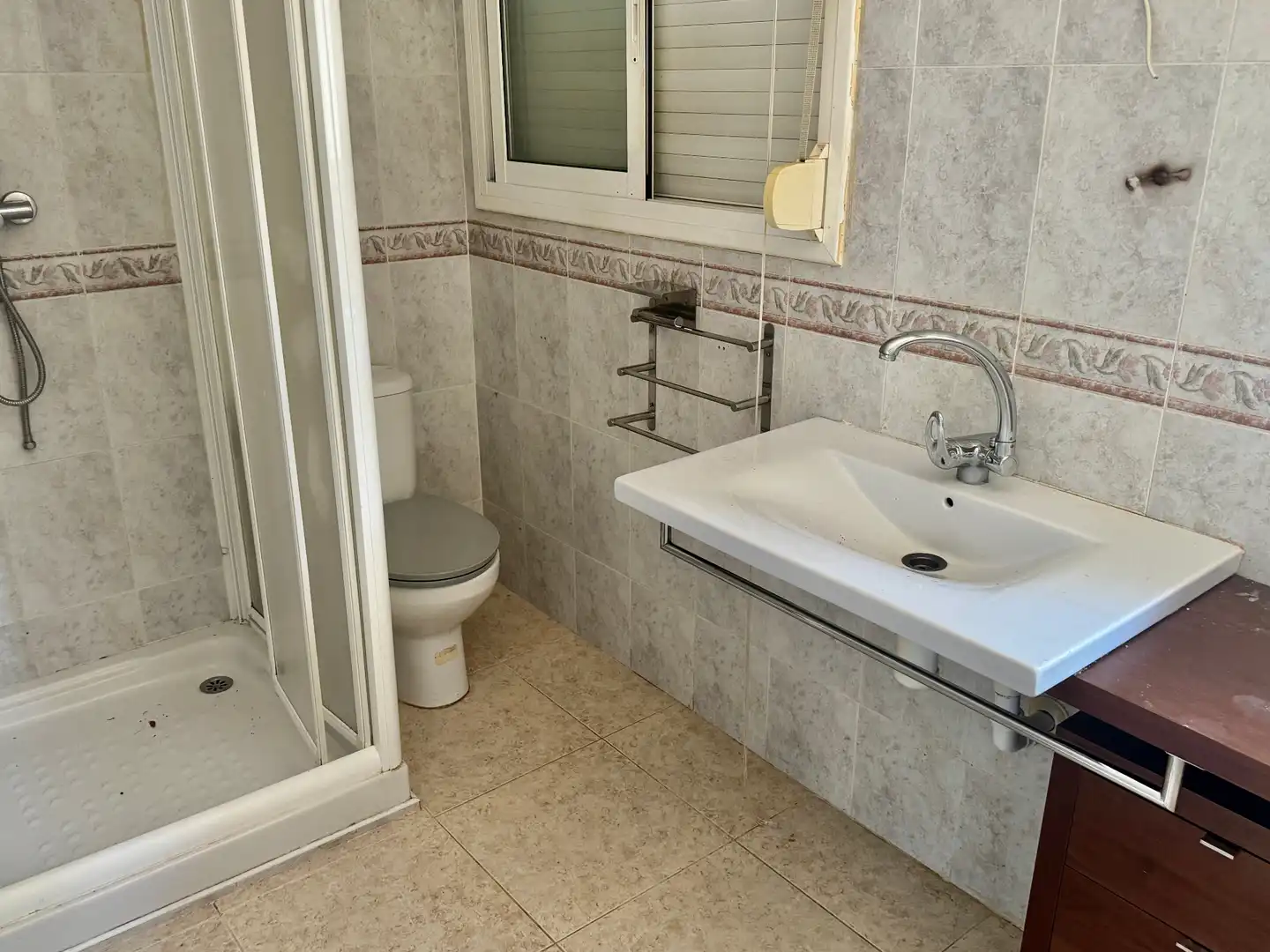 Badezimmer von Maisonette zum Verkauf in Salou mit Terrasse und Abstellraum