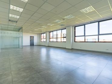 Office space for sale in Carabanchel
