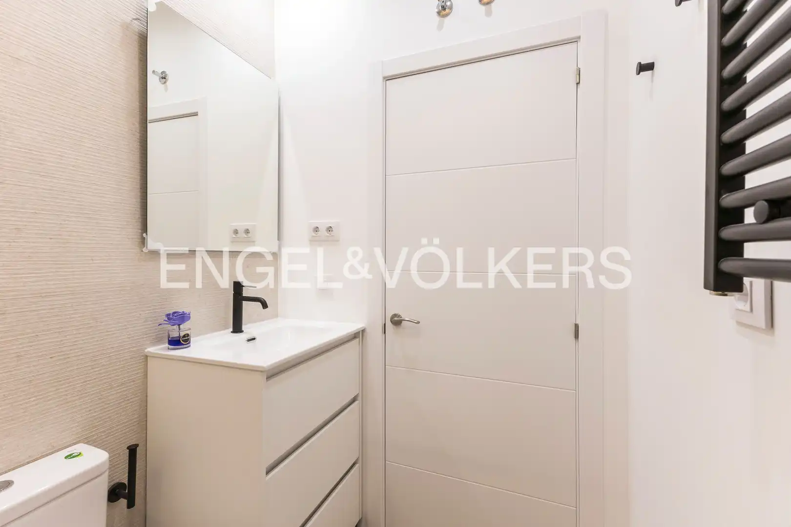 Bany de Apartament en venda en Madrid amb Aire condicionat i Calefacció