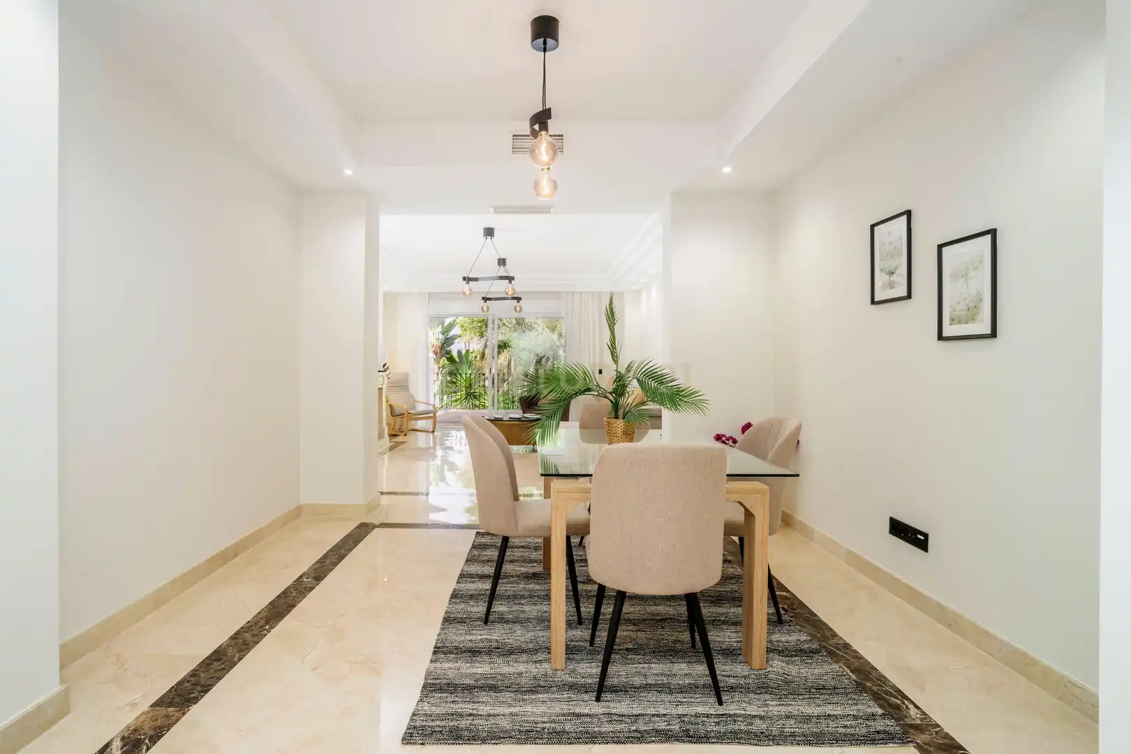 Menjador de Apartament en venda en Marbella amb Aire condicionat, Traster i Rentadora