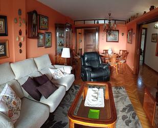 Living room of Flat for sale in Valladolid Capital  with Heating, Terrace and Storage room