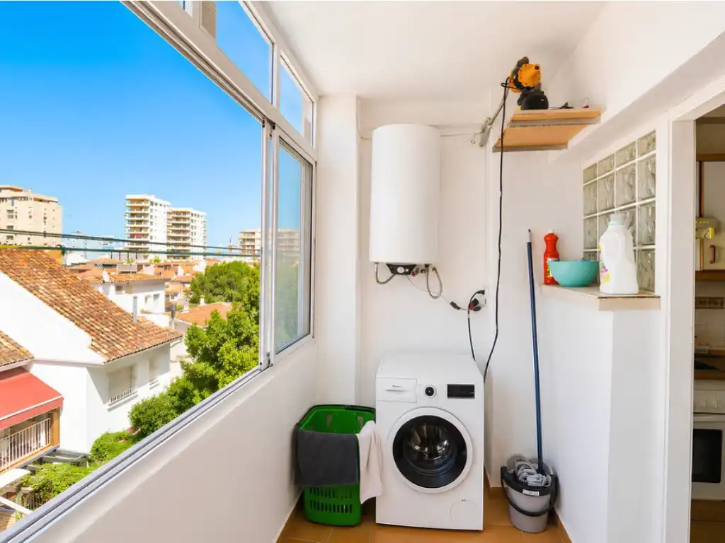 Terraza de Piso en venta en Fuengirola con Aire acondicionado, Amueblado y Horno