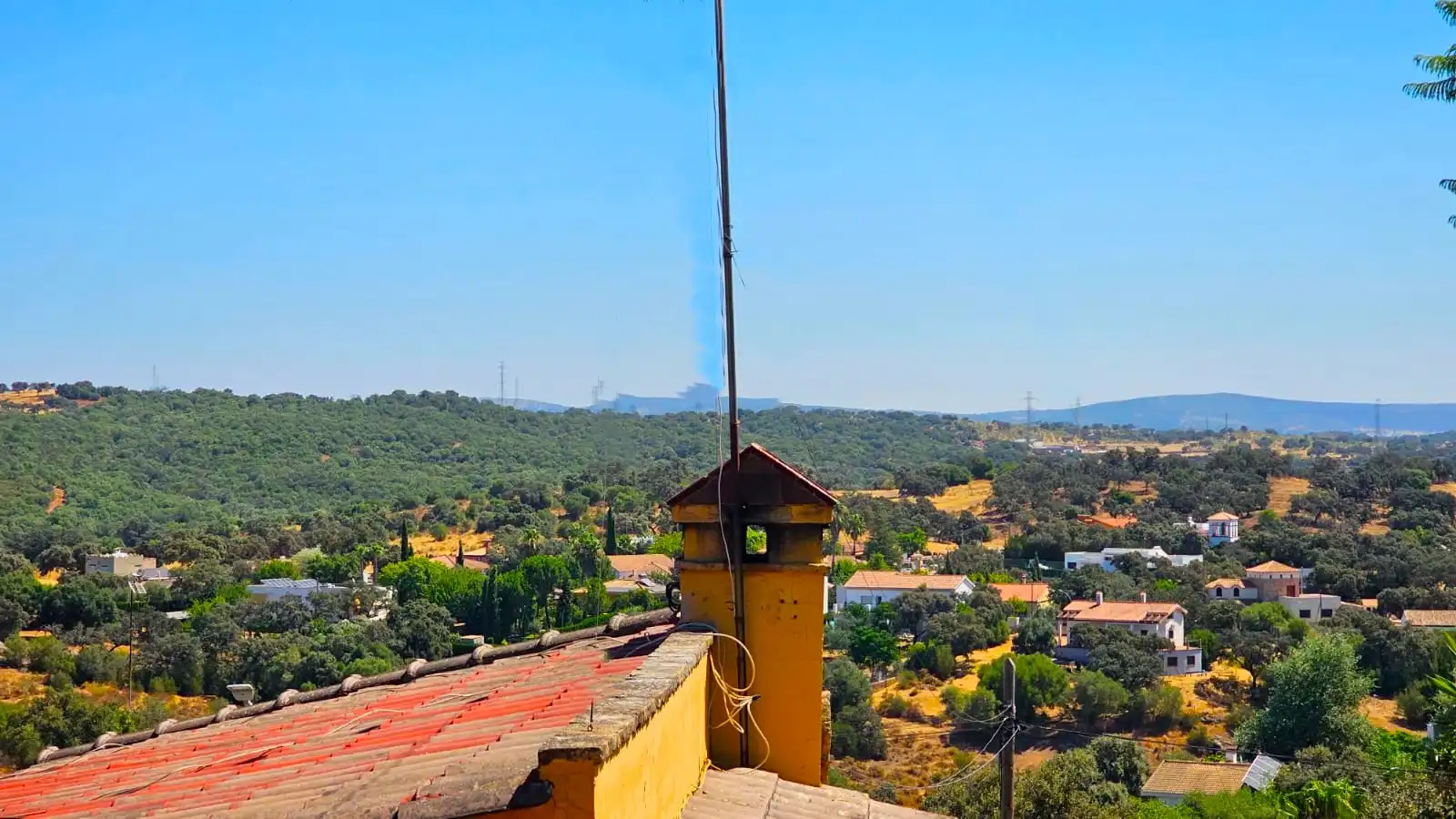 Vista exterior de Casa o chalet en venta en Guillena con Aire acondicionado, Calefacción y Jardín privado