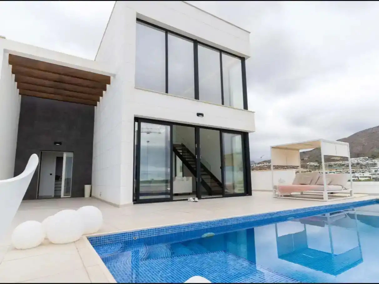Außenansicht von Wohnungen zur Miete in Finestrat mit Klimaanlage, Schwimmbad und Balkon