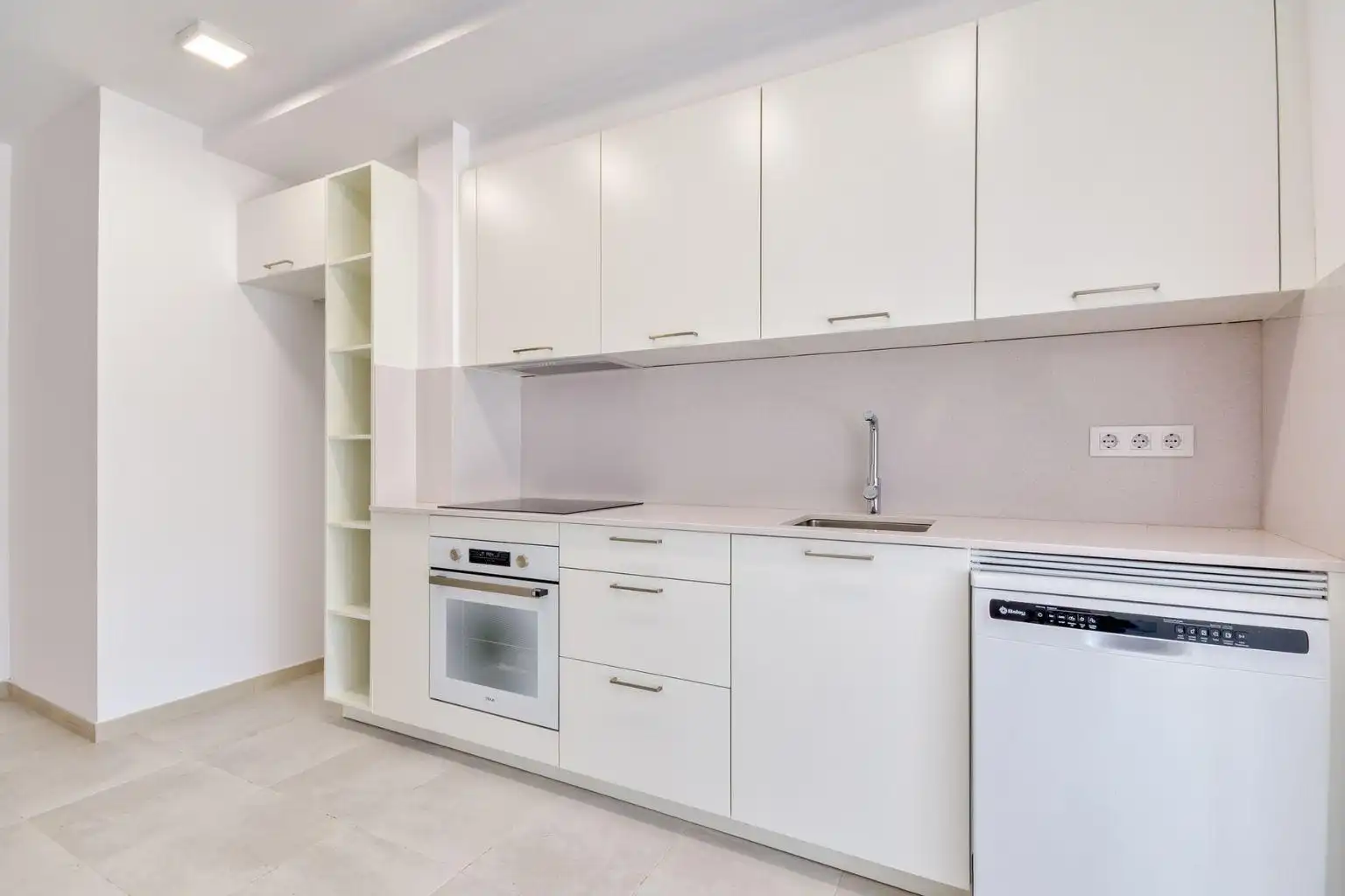 Kitchen of Ground floor for sale in Figueres  with Private garden, Terrace and Storage room
