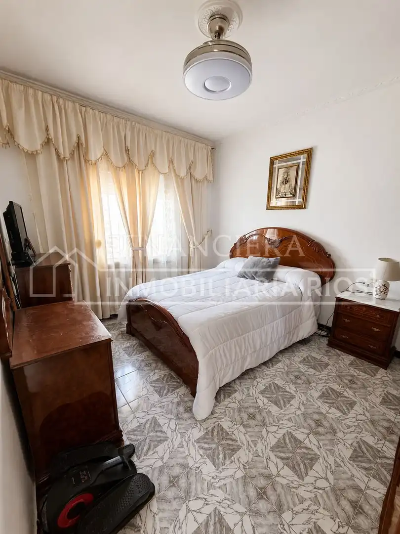 Dormitori de Casa o xalet en venda en Alcalá de Guadaira amb Aire condicionat