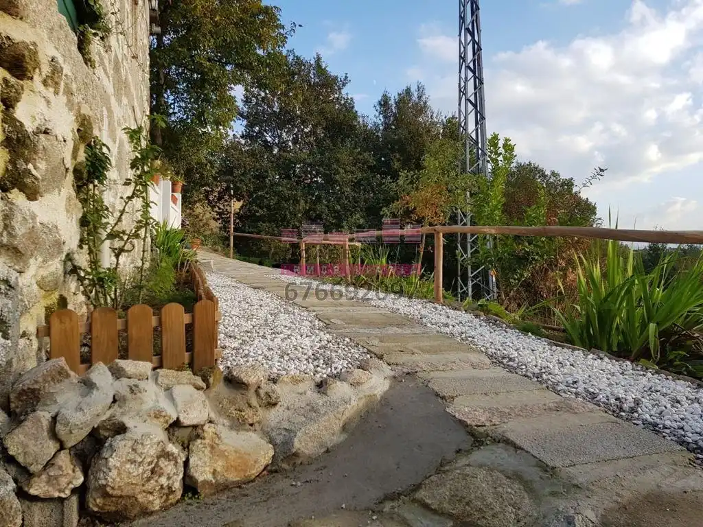Finca rústica en venta en Ponteareas con Jardín privado, Terraza y Piscina