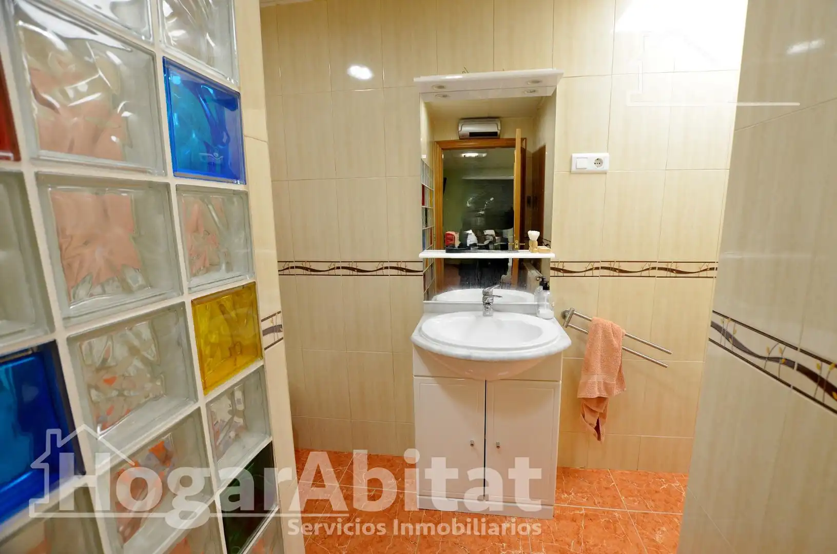 Baño de Casa o chalet en venta en Alicante / Alacant con Aire acondicionado, Calefacción y Jardín privado
