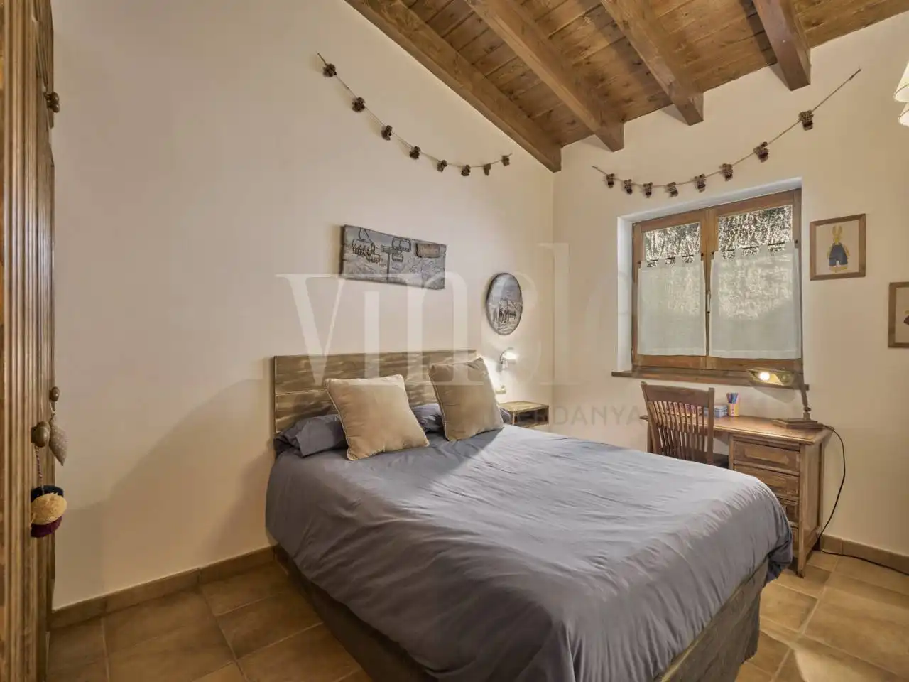 Habitación de Casa o chalet en venta en Bellver de Cerdanya con Calefacción, Jardín privado y Parquet
