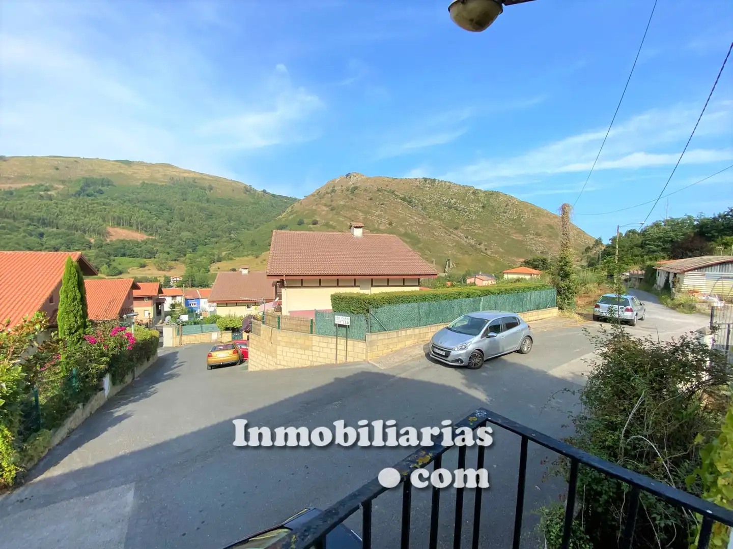 Vista exterior de Finca rústica en venta en Castro-Urdiales con Calefacción, Jardín privado y Terraza
