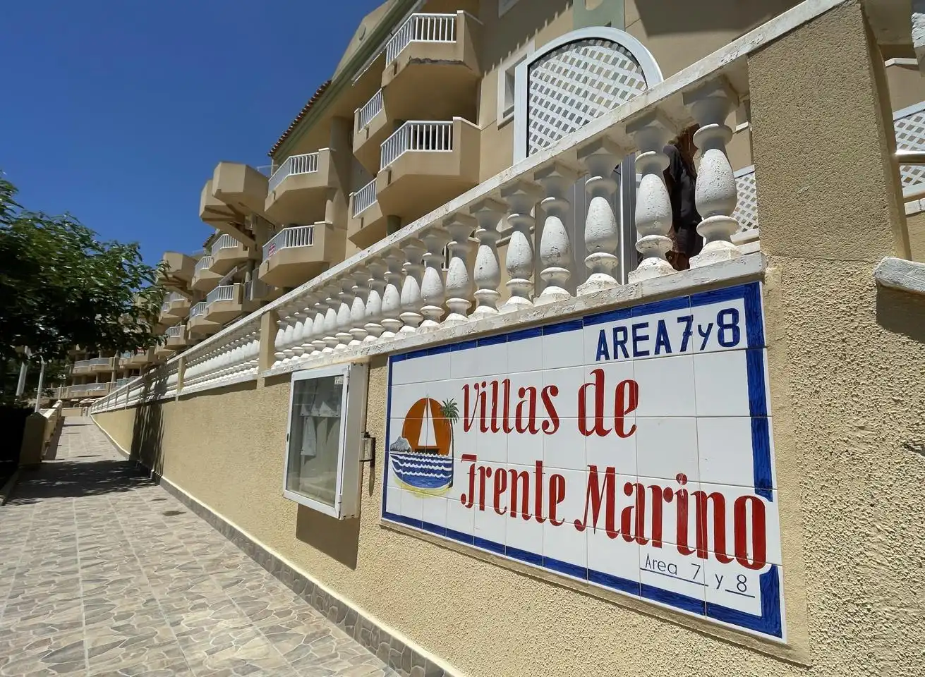 Vista exterior de Apartament en venda en La Manga del Mar Menor amb Aire condicionat, Calefacció i Terrassa