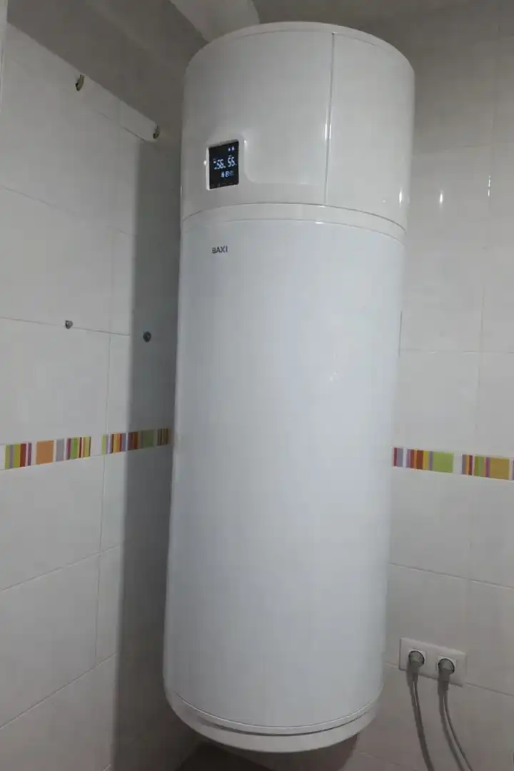 Casa amb balcó en venda a Calle ARROYO MOLINO VIENTO, imagen 40