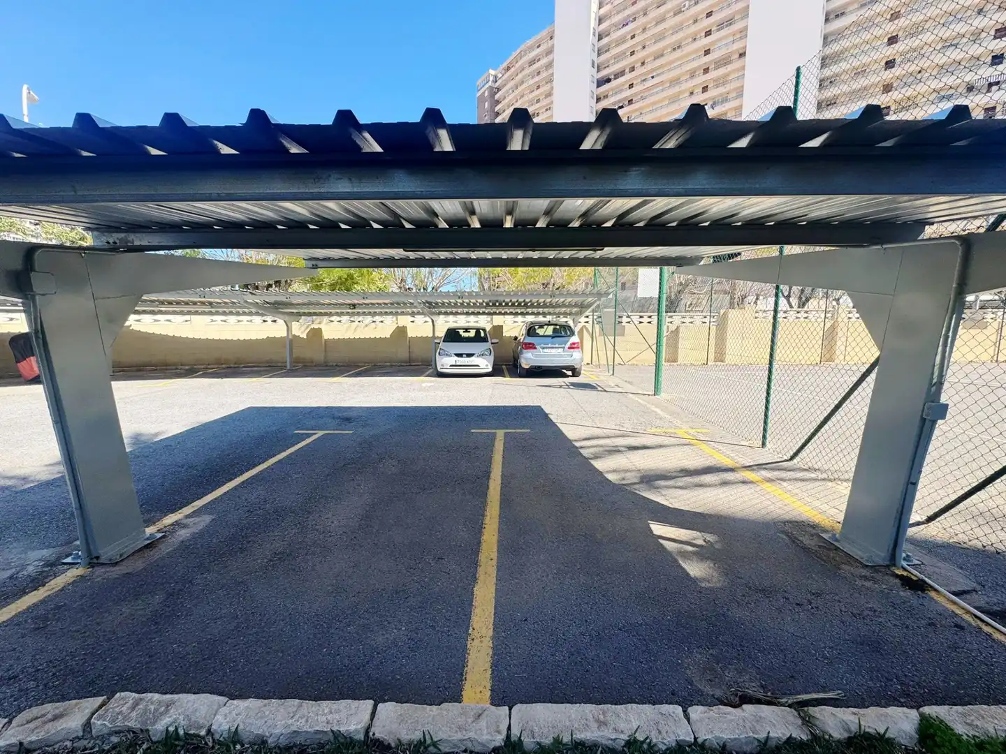 Parkplatz von Wohnungen zum Verkauf in Alicante / Alacant mit Terrasse und Möbliert