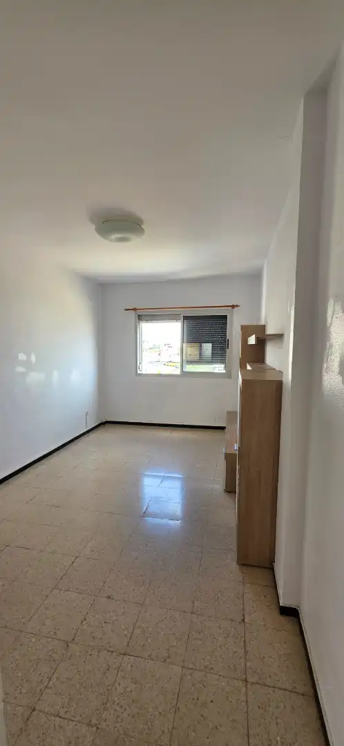 Flat for rent in Calle Virgen del Pilar, 2, La Feria