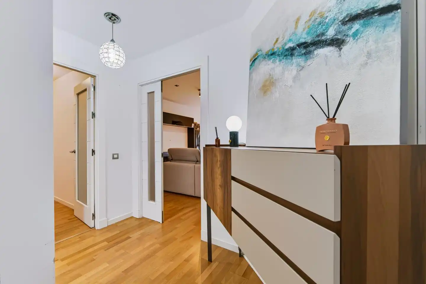 Wohnung zum Verkauf in Almería mit Klimaanlage, Heizung und Terrasse