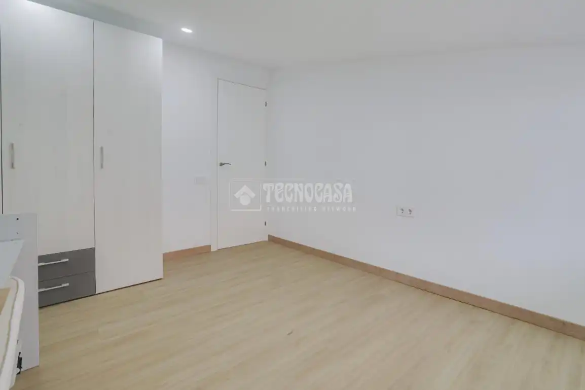 Casa adosada en venda a Hostafrancs