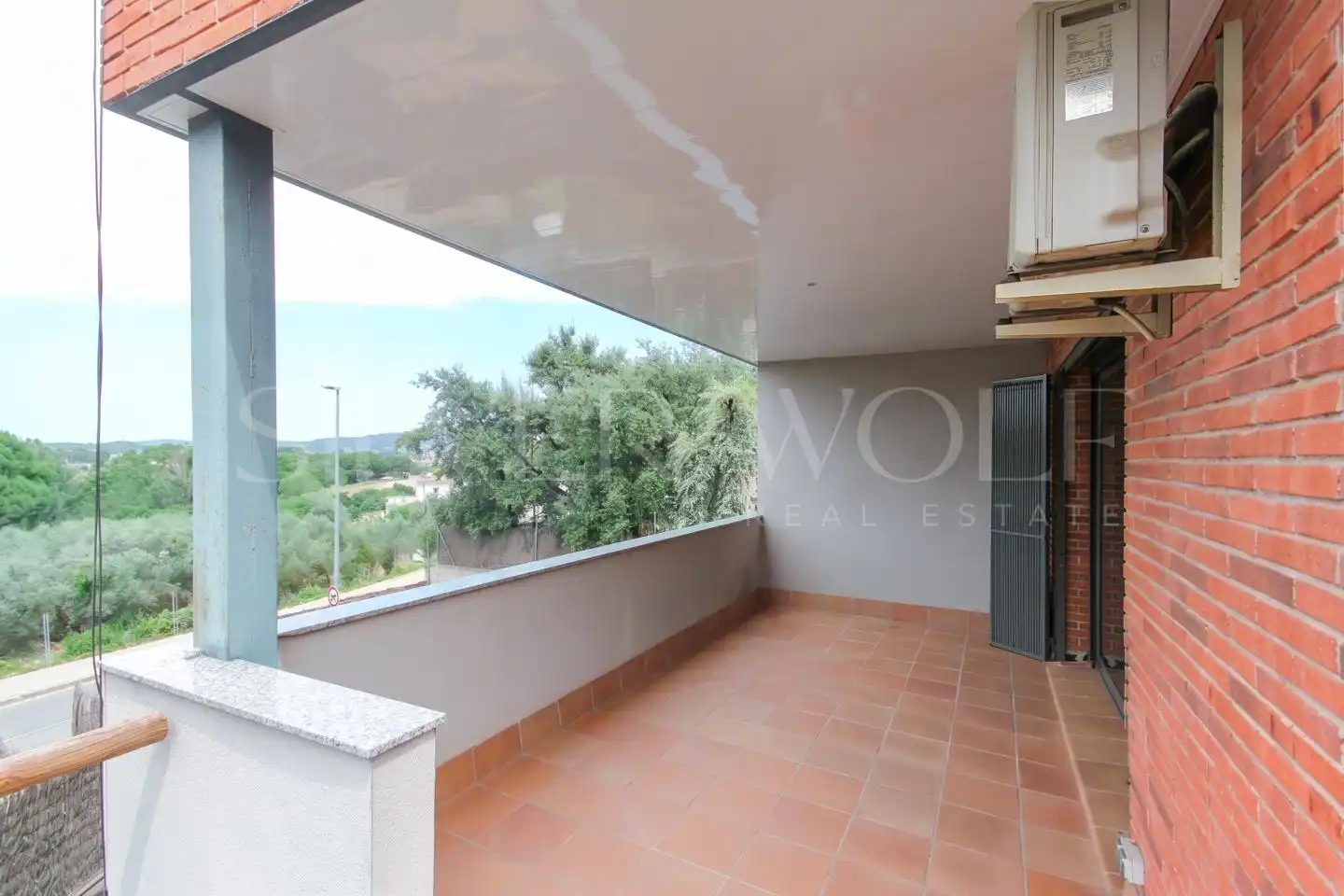Casa pareada con piscina en venta en De Barcelona, imagen 9