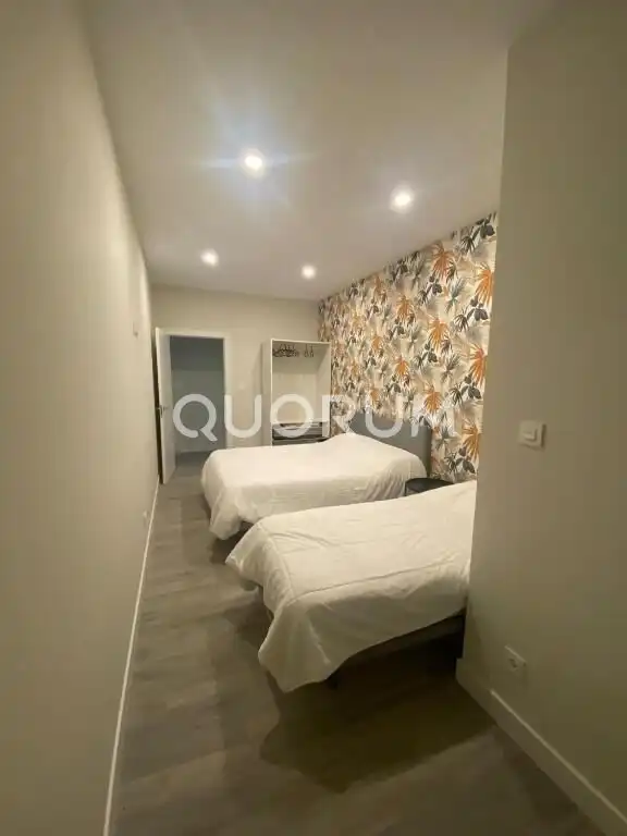 Habitación de Piso de alquiler en Santurtzi  con Terraza y Amueblado