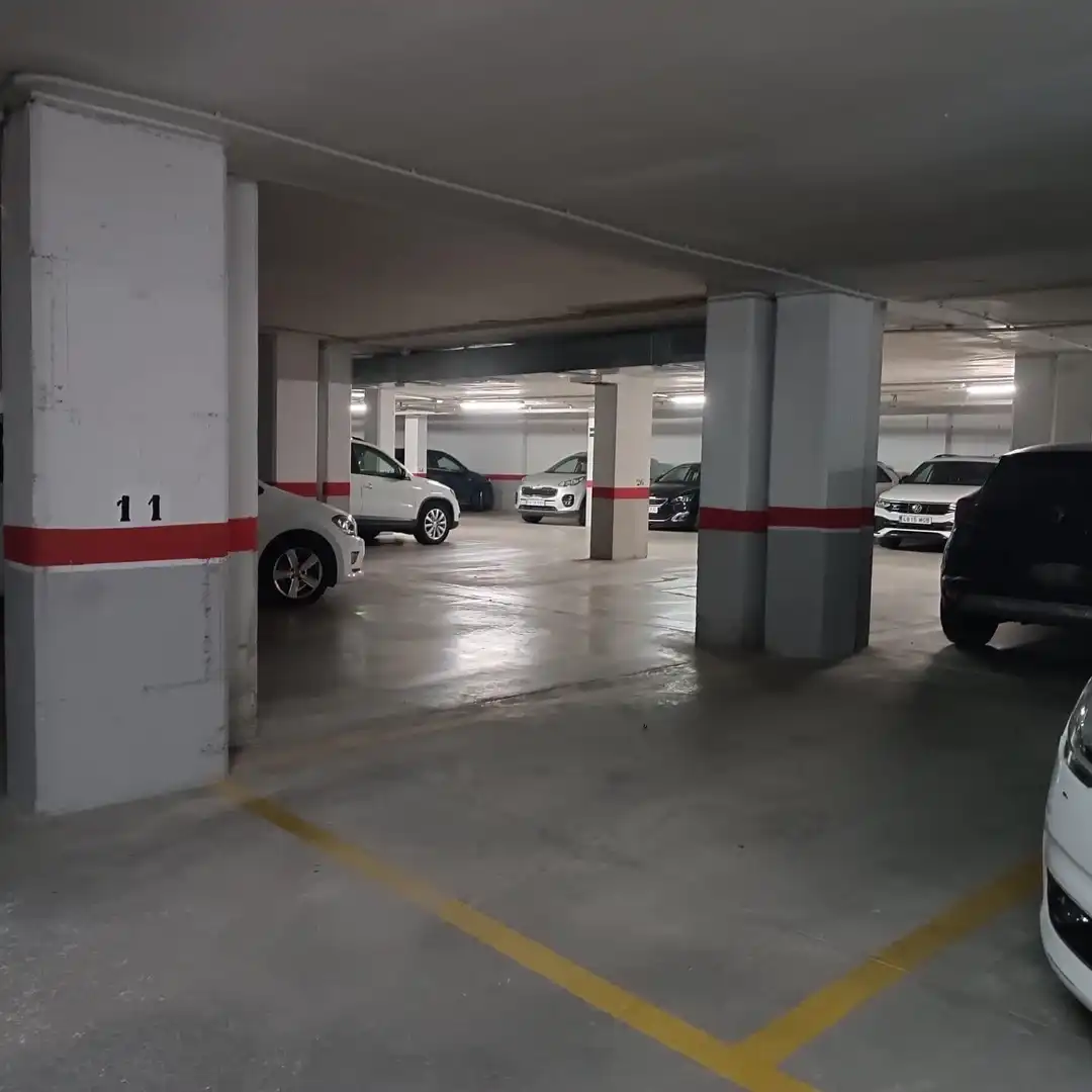 Parkplatz von Wohnung zur Miete in Murcia mit Klimaanlage, Heizung und Möbliert
