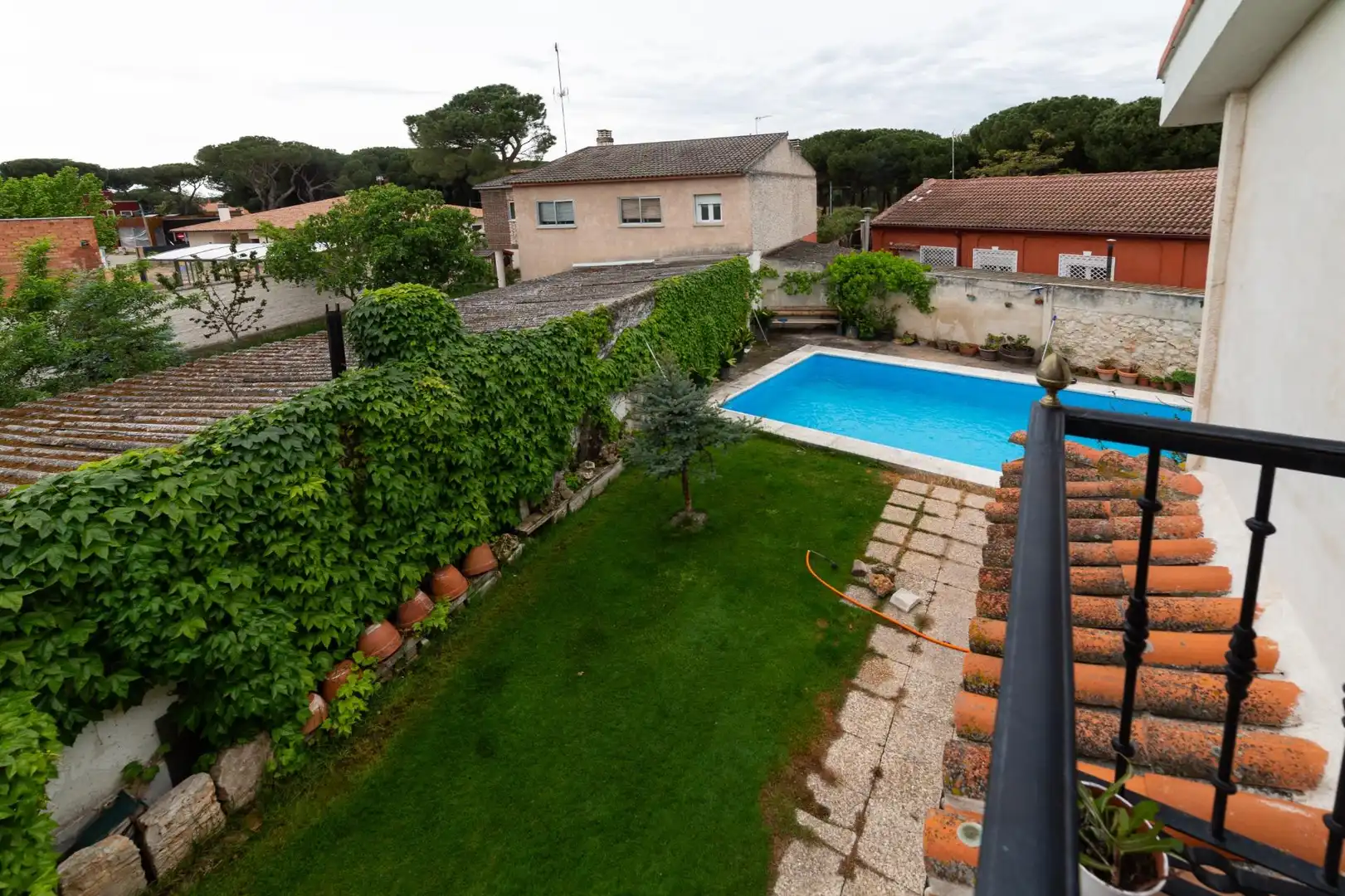 Piscina de Casa o chalet en venta en Valladolid con Calefacción, Jardín privado y Piscina