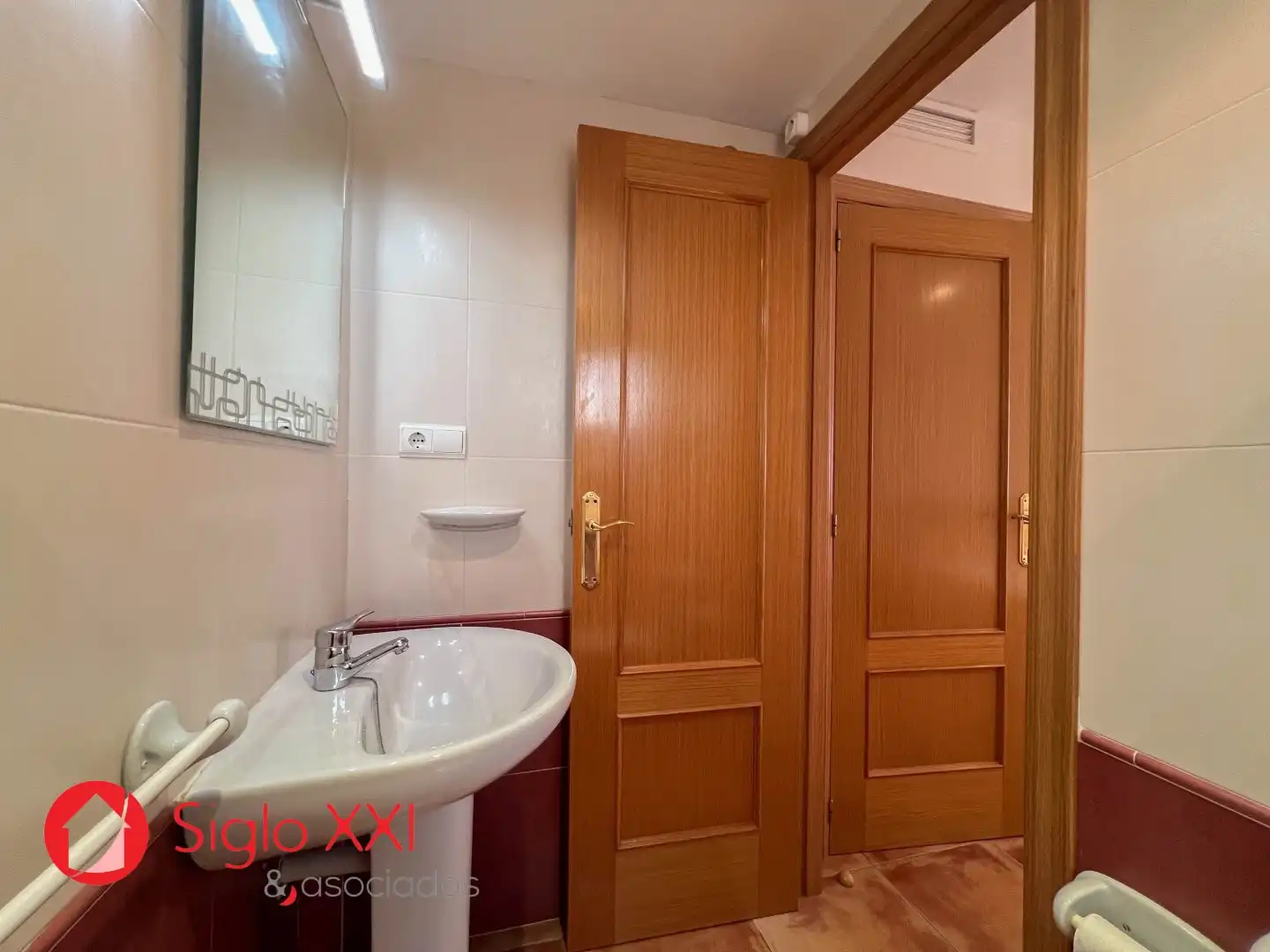 Bathroom of Flat for sale in Oropesa del Mar / Orpesa  with Air Conditioner, Heating and Terrace