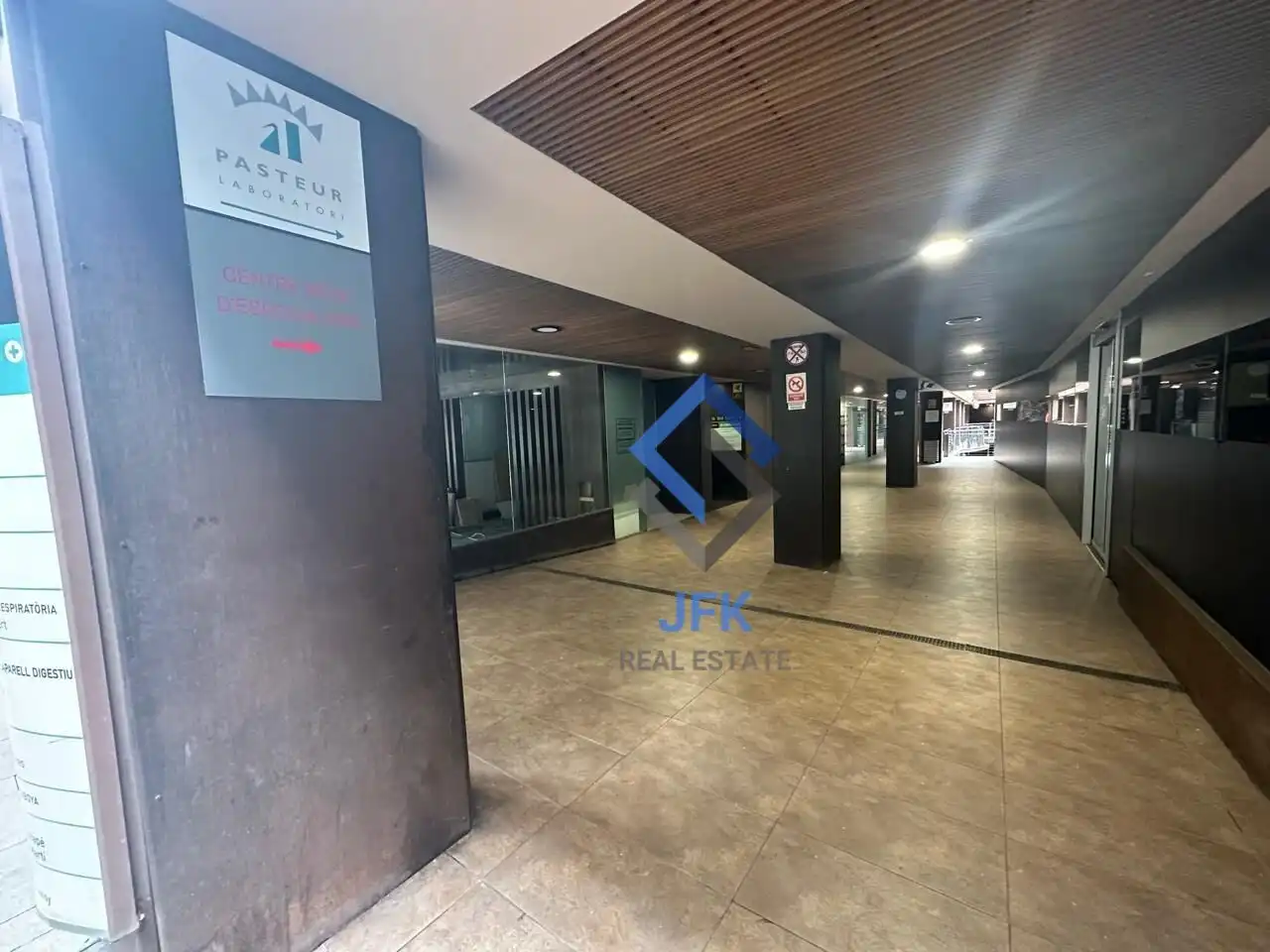 Ufficio con ascensore in affitto a Carlemany, imagen 6