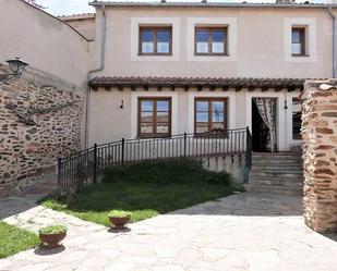 Vista exterior de Casa o xalet en venda en Santa María la Real de Nieva