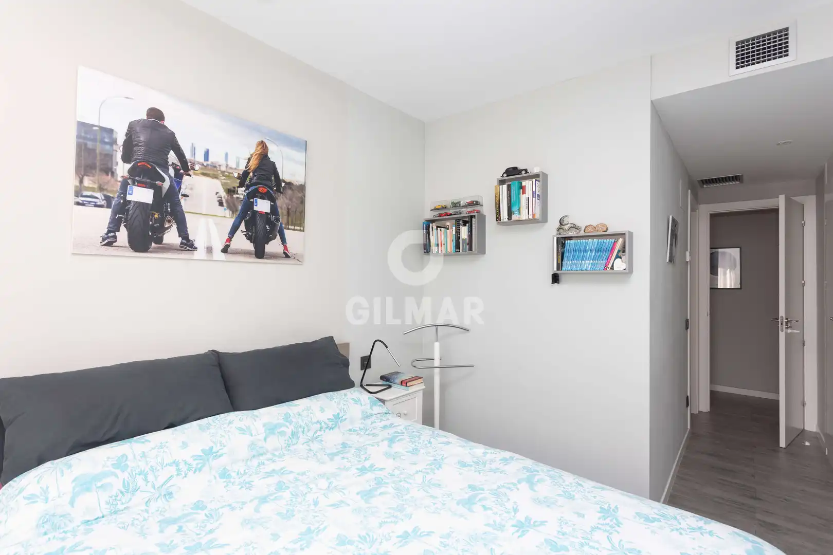 Bedroom of Attic for sale in Madrid  with Heating, Private garden and Storage room