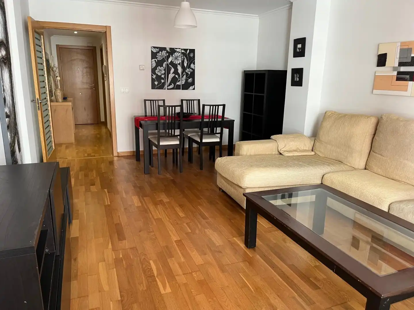 Wohnzimmer von Wohnung zur Miete in A Coruña Capital 
