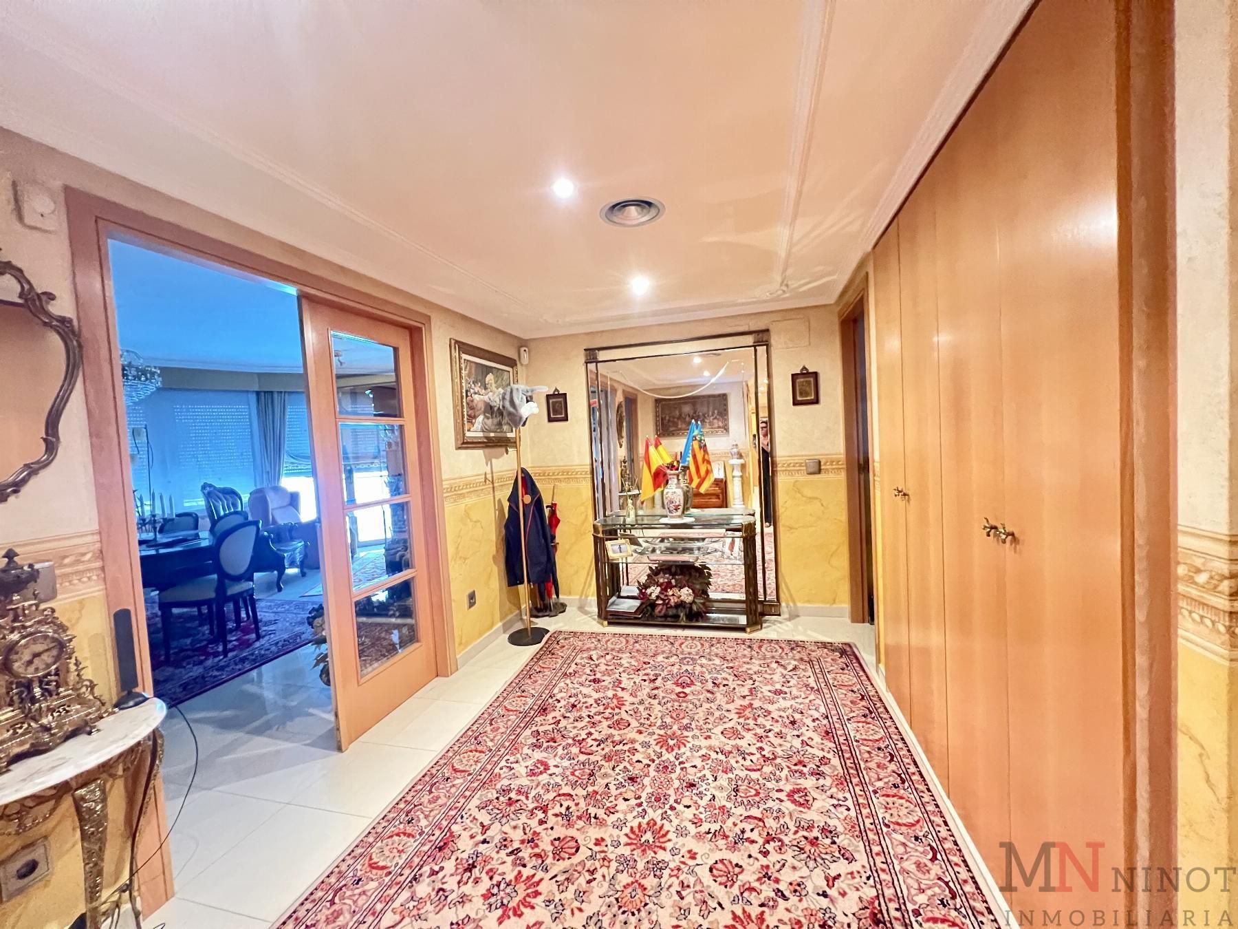 Piso en venta en Castellón de la Plana / Castelló de la Plana con Calefacción, Trastero y Amueblado
