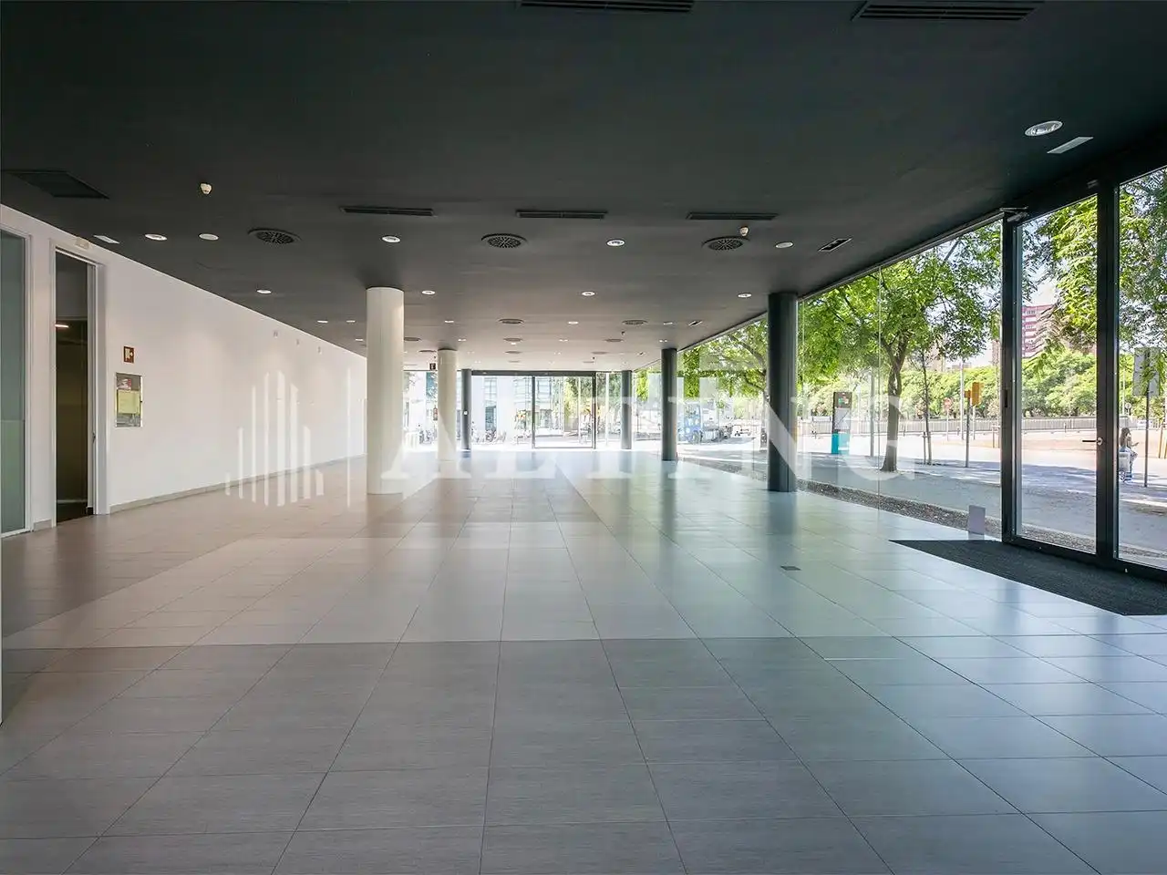 Gebäude zur Miete in L'Hospitalet de Llobregat