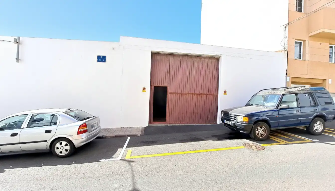 Vista exterior de Edificio en venta en Ingenio