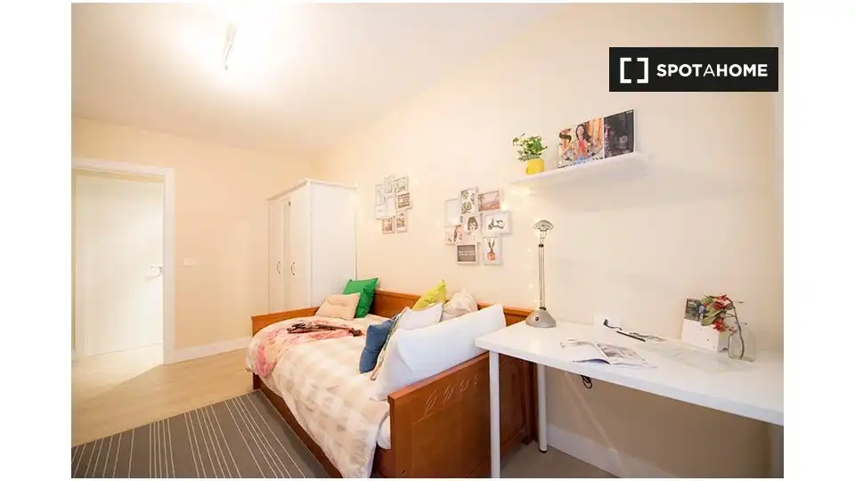 Habitación en Txurdinaga