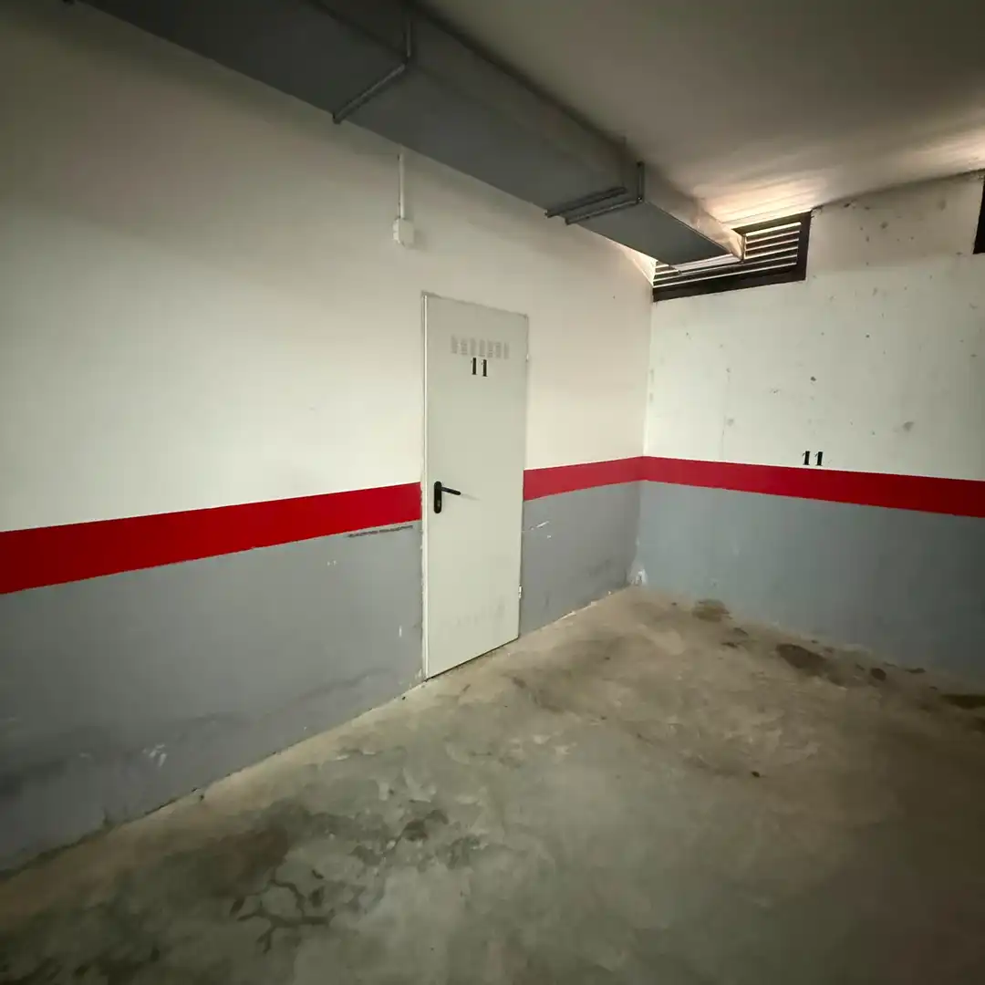 Parkplatz von Wohnung zum Verkauf in Rincón de la Victoria mit Klimaanlage, Heizung und Terrasse