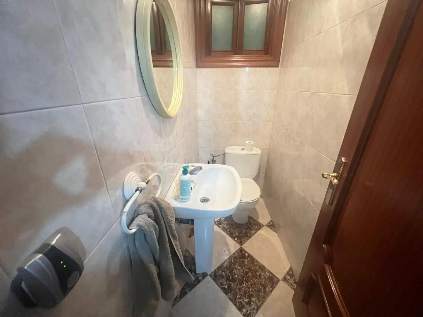 Bathroom of Flat for sale in Almadén  with Heating, Terrace and Furnished