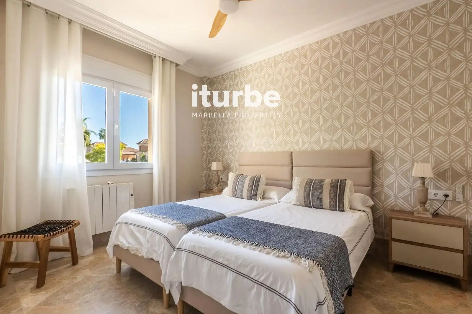 Bedroom of Houses for rent in Marbella  with Air Conditioner, Heating and Private garden
