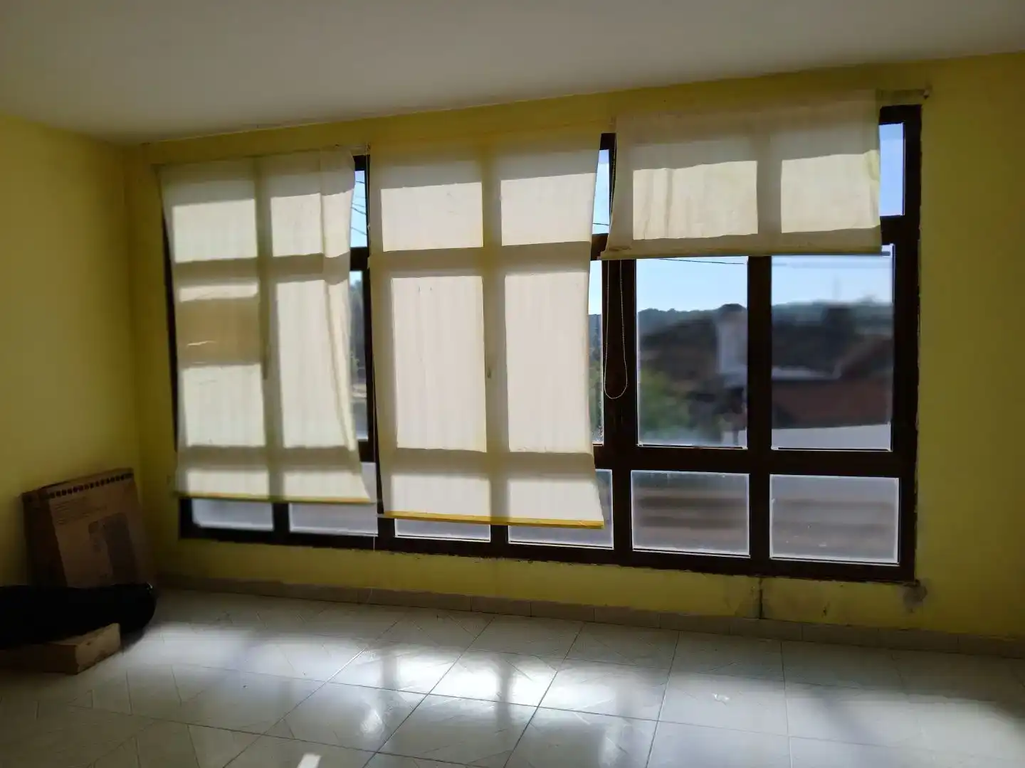 Sala de estar de Piso en venta en Luelmo con Jardín privado, Trastero y Amueblado