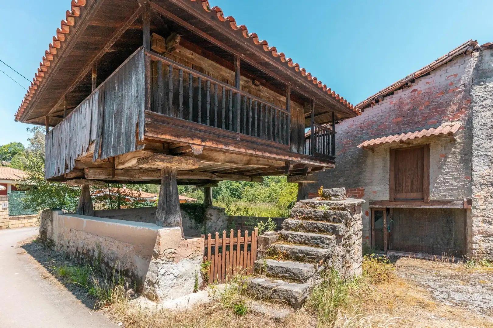 Vista exterior de Casa o xalet en venda en Las Regueras  