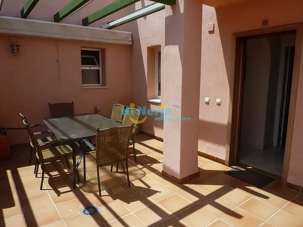 Terrassa de Àtic en venda en Nerja amb Jardí privat, Terrassa i Traster