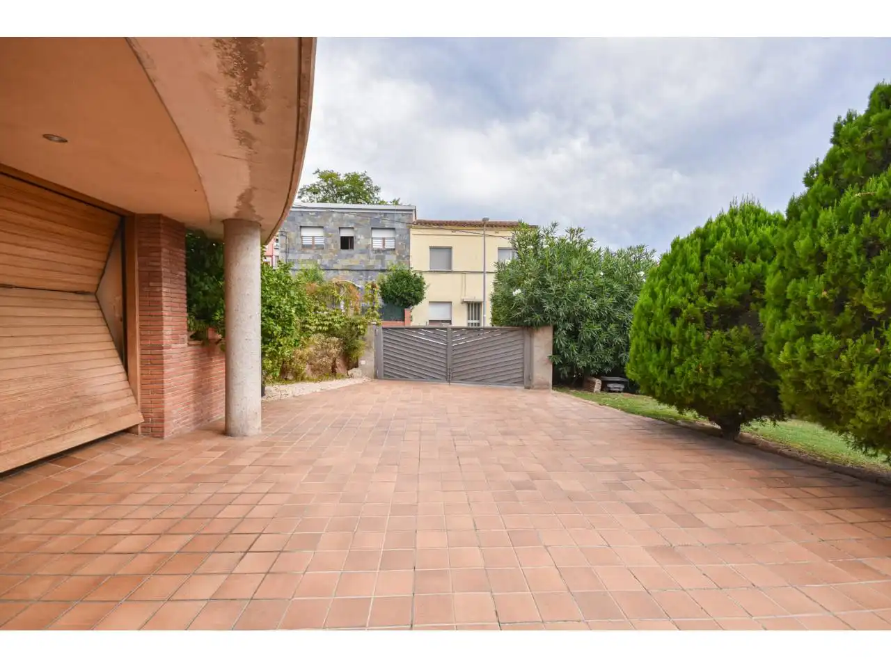 Vista exterior de Casa o chalet en venta en Granollers con Calefacción, Jardín privado y Parquet