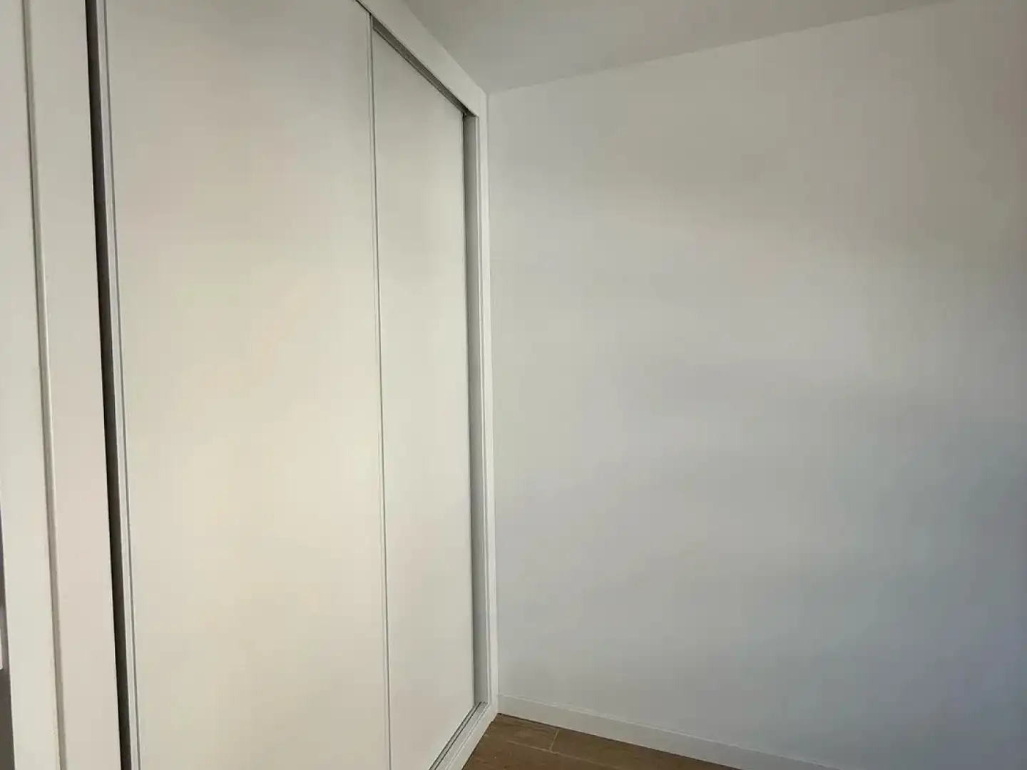 Habitación de Piso de alquiler en El Campello con Aire acondicionado, Calefacción y Piscina