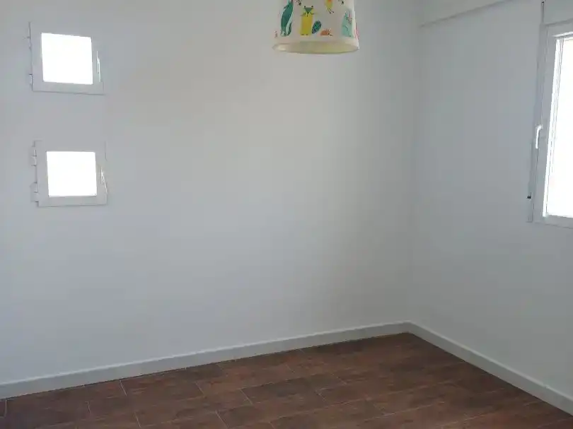 Schlafzimmer von Einfamilien-Reihenhaus zum Verkauf in Polop mit Klimaanlage
