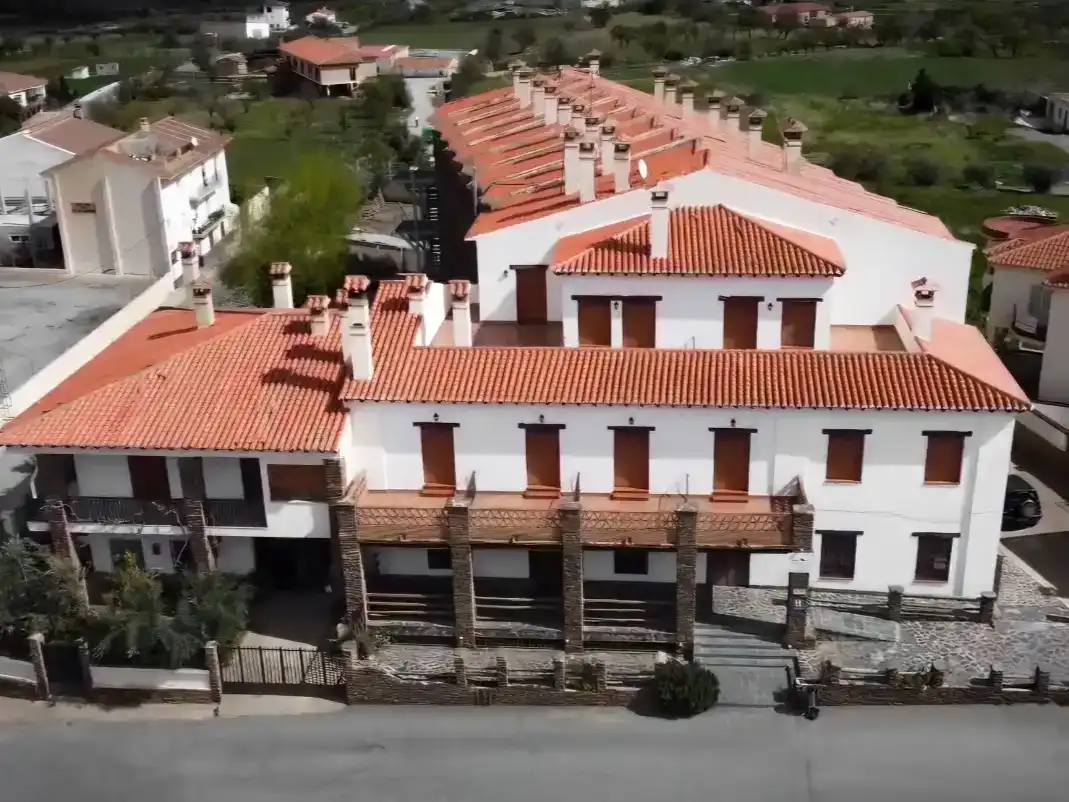 Vista exterior de Pis en venda en Jérez del Marquesado amb Aire condicionat, Jardí privat i Parquet