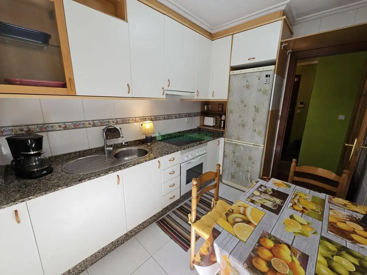 Cocina de Piso de alquiler en Vigo  con Calefacción, Parquet y Terraza