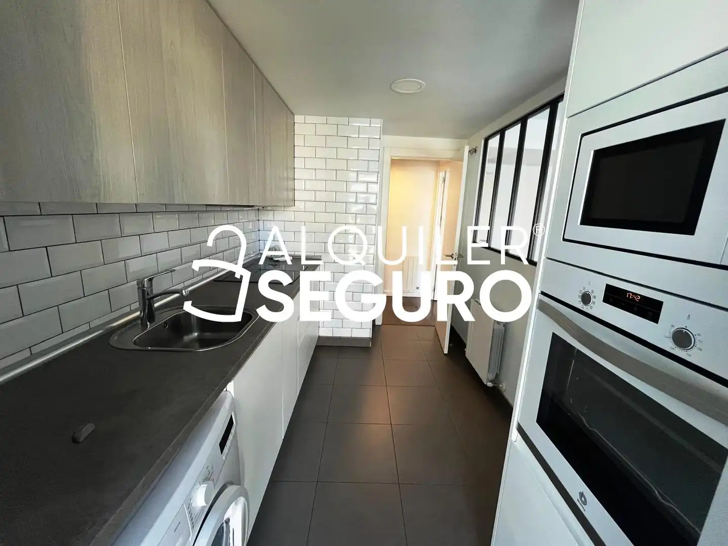 Kitchen of Flat for rent in Valdemoro  with Heating, Terrace and Storage room