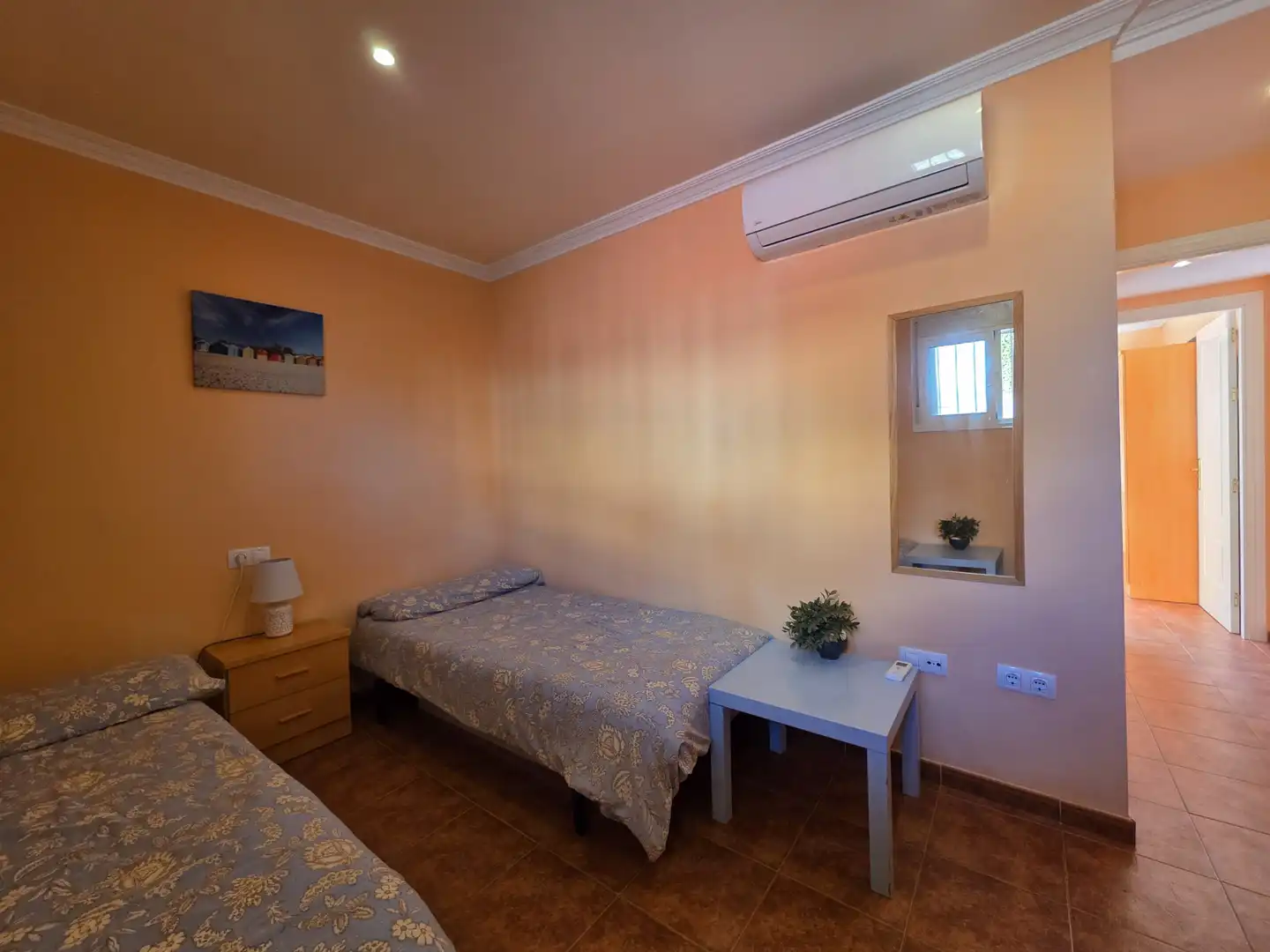 Schlafzimmer von Wohnungen zum Verkauf in La Línea de la Concepción mit Klimaanlage, Terrasse und Schwimmbad