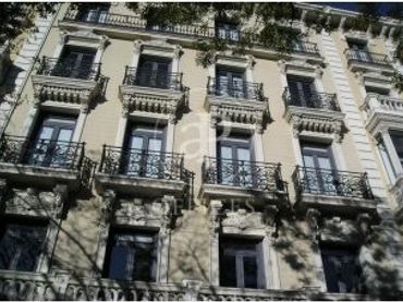 Office space with lift to rent in Paseo de Recoletos