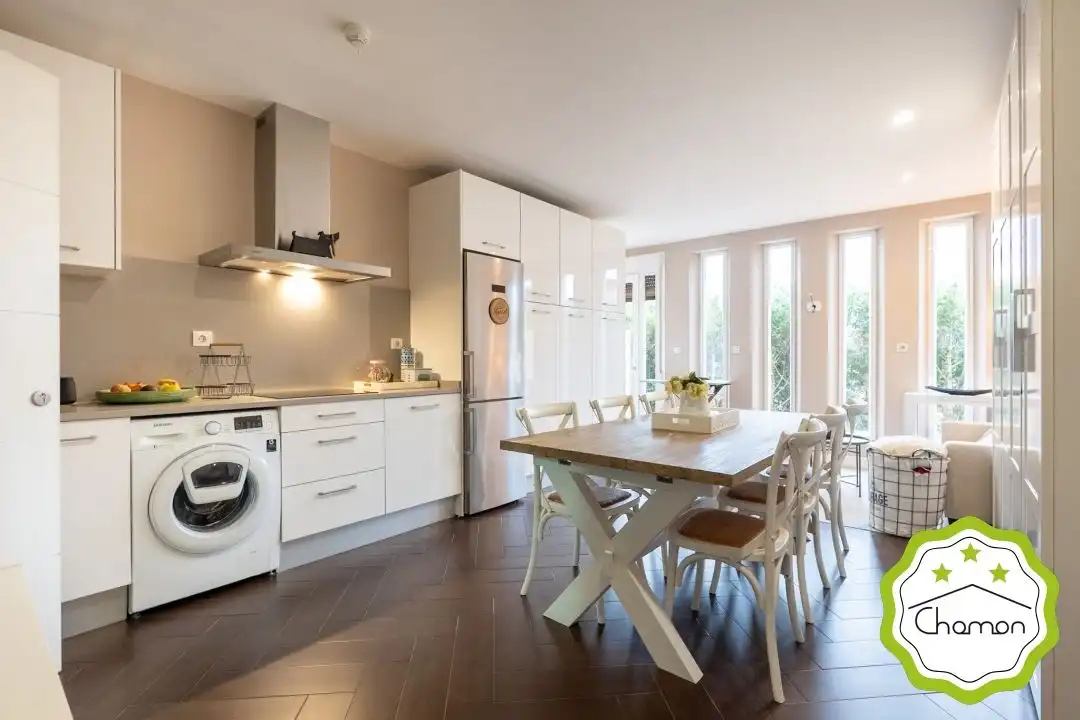 Cocina de Casa adosada en venta en Bilbao  con Calefacción, Jardín privado y Terraza